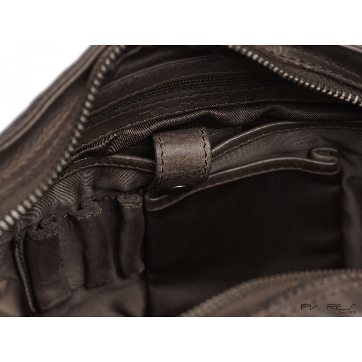 Rummeligcrossbody-31